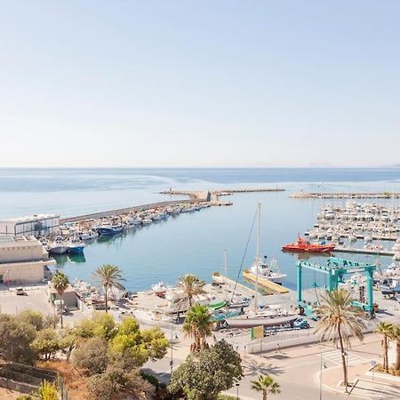 Faro Puerto Estepona Eksteriør bilde